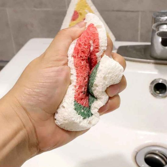 Éponge magique - créative et idéale pour la cuisine et la salle de bain