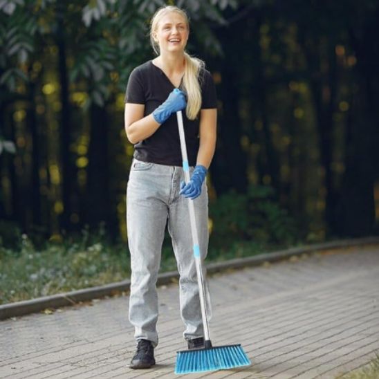 Balai à long manche – L’Essentiel pour un nettoyage efficace - Benziclean