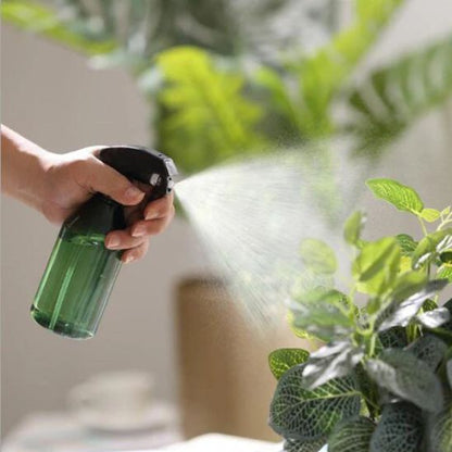 Un pulvérisateur - multifonction pour coiffeurs, jardiniers et usage domestique - Benziclean